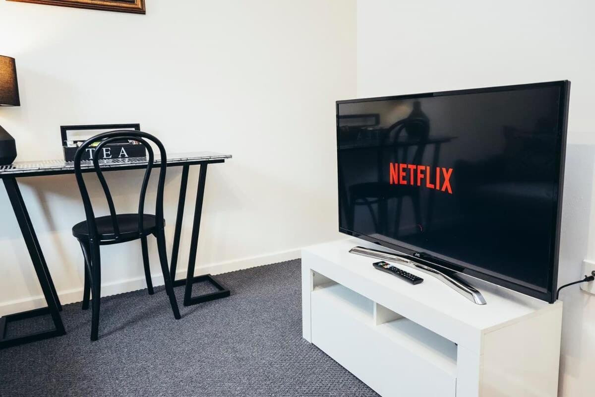 Snug 1Br Apt, Self Check In, Parking, By Derbnb Hilton  Extérieur photo